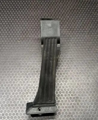 BMW 5 E60 E61 Accelerator throttle pedal 6762482 25916010 2507031