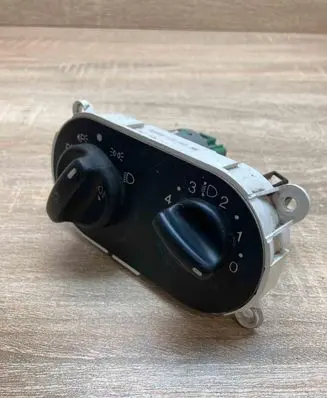 Ford Mondeo MK IV Light switch 93BB13K196AE
