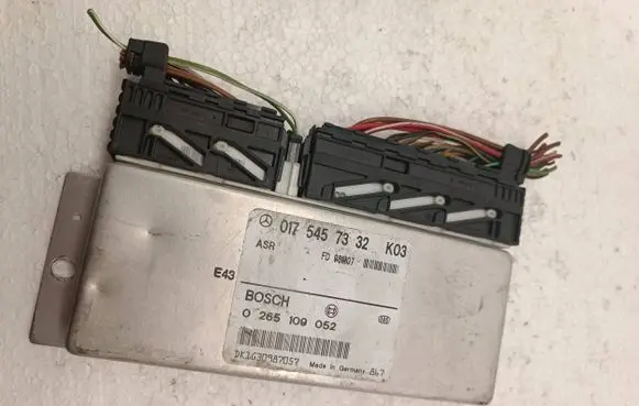 Mercedes-Benz E W212 ABS control unit/module 0175457332