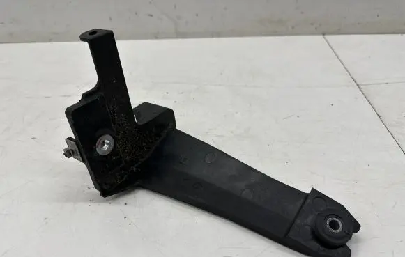 Opel Astra K ABS pump bracket 39017042