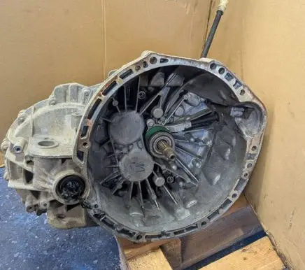 Renault Trafic III (X82) Manual 6 speed gearbox PF6068 320104387R C160801