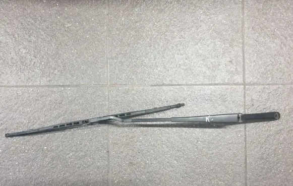 Volkswagen Transporter - Caravelle T4 Front wiper blade arm 701955409A