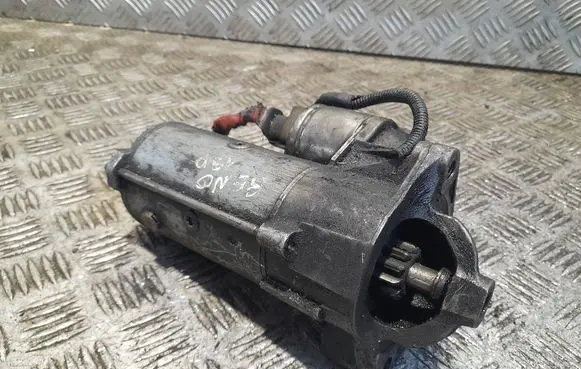 Renault Scenic II - Grand scenic II Starter motor 8200331251 D7R49