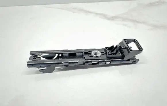 Audi Q7 4M Seat belt height adjuster 4M0857819 627966600