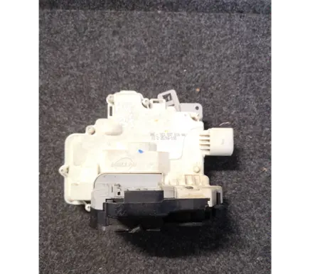 Audi A4 S4 B7 8E 8H Front door lock 8E1837016AA 8E1837016D 8E1837016