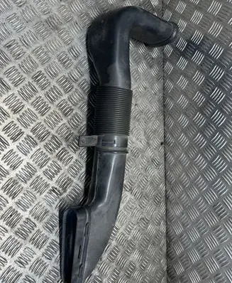 Mercedes-Benz E W212 Air intake duct part A6510903437