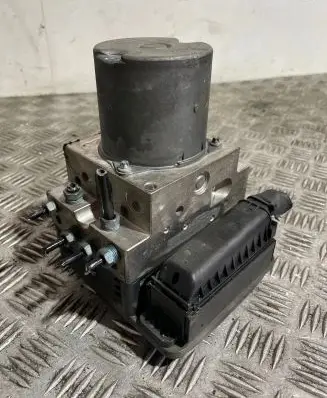 BMW 5 F10 F11 ABS Pump 6795521 DSGF10 6795519
