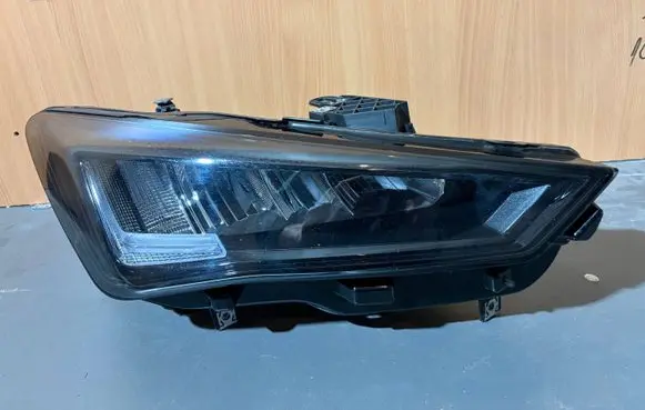 Seat Leon IV Headlight/headlamp 5FB941006D 90188482 22593