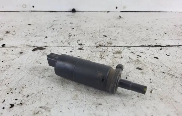 Skoda Octavia Mk2 (1Z) Windshield washer spray nozzle 3B7955681