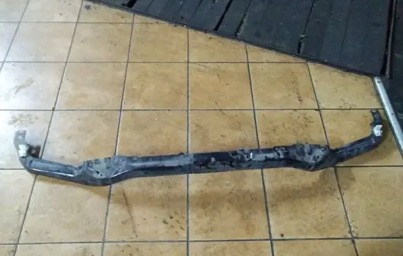 Citroen C4 I Picasso Top upper radiator support slam panel
