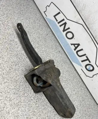 BMW 7 E38 Rear door check strap stopper 8234605