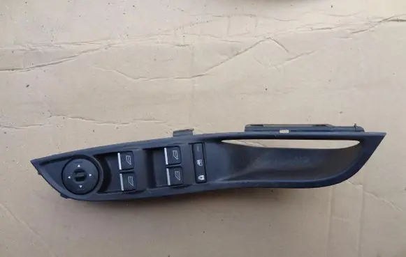 Ford Focus Quarter vent window switch F1ET14A132HB