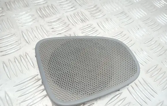 Volvo S70 V70 V70 XC Side speaker trim/cover 09150759