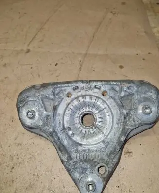 Coil spring mount
