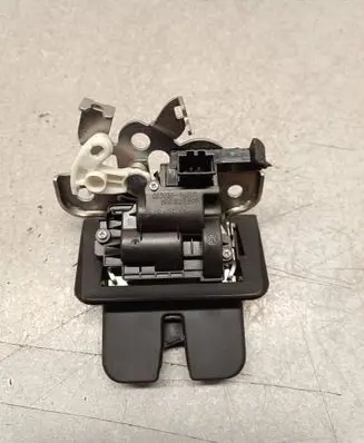 Audi A3 S3 8V Tailgate/trunk/boot lock/catch/latch 8R0827505