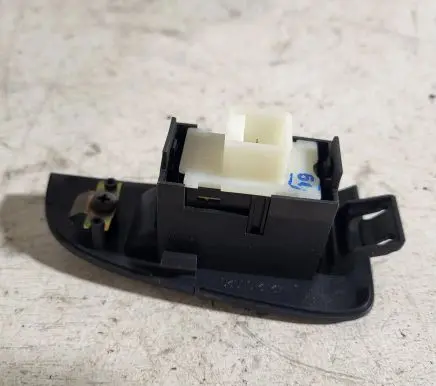 Toyota Avensis T250 Electric window control switch 7427205020