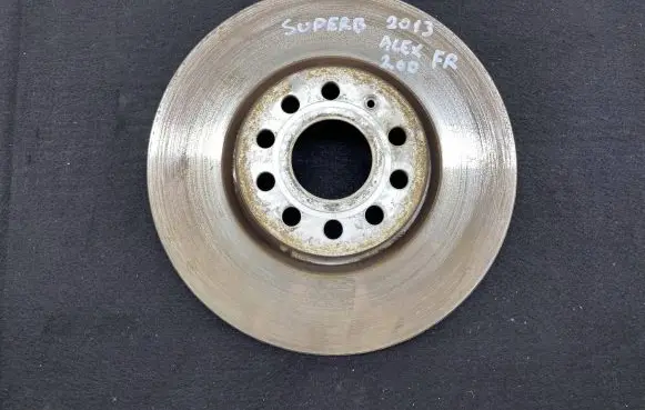 Skoda Superb B6 (3T) Front brake disc