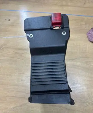 Volvo V60 Battery box tray 32244071