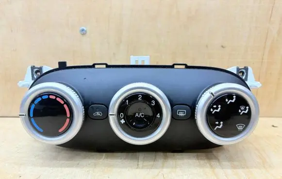 Fiat 500L Climate control unit 