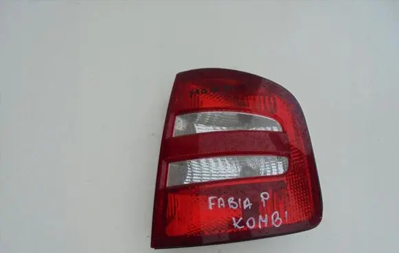 Skoda Fabia Mk1 (6Y) Rear/tail lights