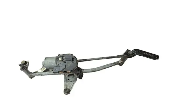 Volkswagen PASSAT B6 Wiper motor 0390241793