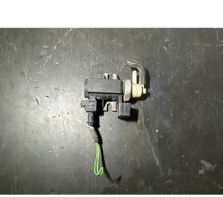 Volvo V70 Turbo solenoid valve 72190329 02T339 30637251