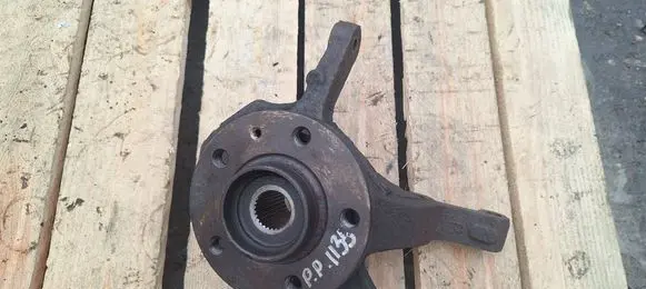 Renault Trafic II (X83) Front wheel hub