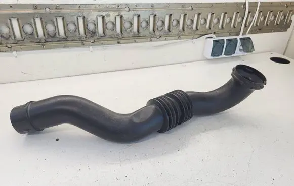 Opel Vivaro Intercooler hose/pipe 8200865653 93861963 58586