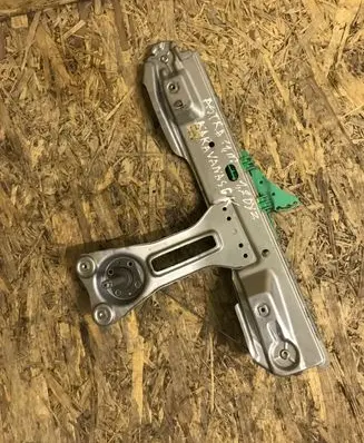 Opel Astra H Rear door window regulator with motor