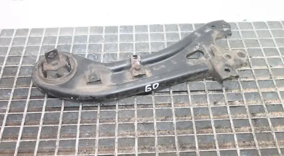 KIA Sorento Rear upper control arm/wishbone