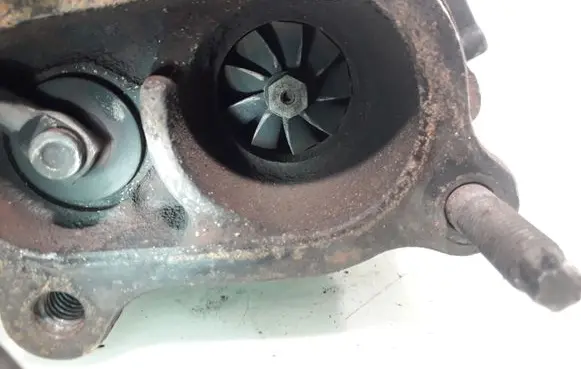 Nissan Almera Tino Turbo 144114U100
