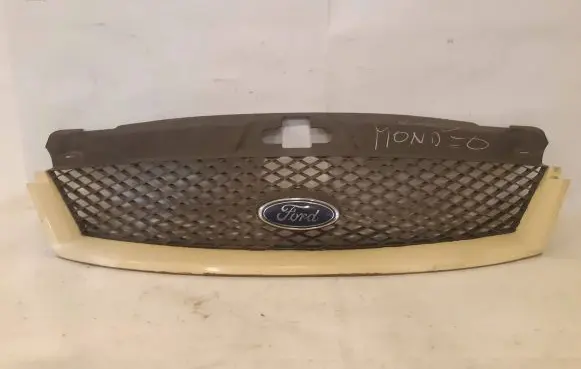 Ford Mondeo Mk III Front bumper upper radiator grill 1S7X8A100AK