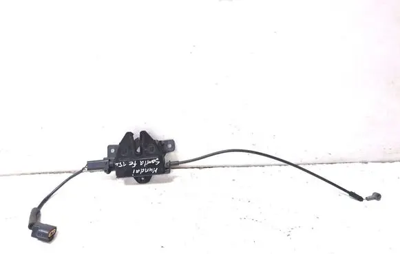Hyundai Santa Fe Engine bonnet (hood) release handle 