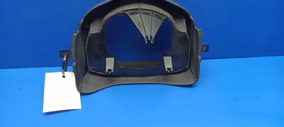 Steering wheel column trim