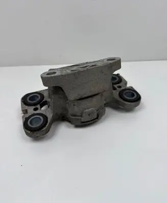 Land Rover Evoque I Engine mount bracket Bj3271121ac
