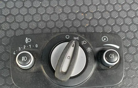 Ford S-MAX Light switch AG9T13A024CB 10092015 110908B