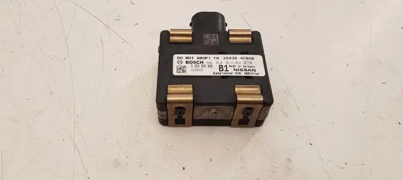 Nissan X-Trail T32 Distronic sensor radar 284384CB0B