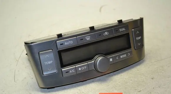 Toyota Avensis T250 Climate control unit 5590005270 MB1465704433