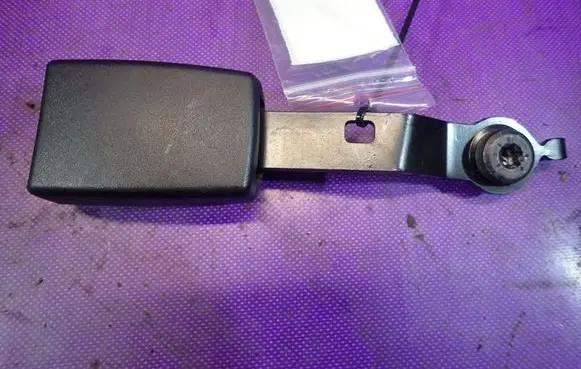 Fiat Punto (199) Front seatbelt buckle 01856298000