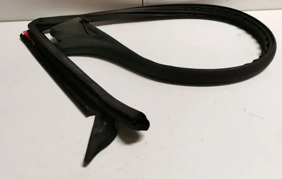 Audi A5 8T 8F Rubber seal front coupe door 8T0845353