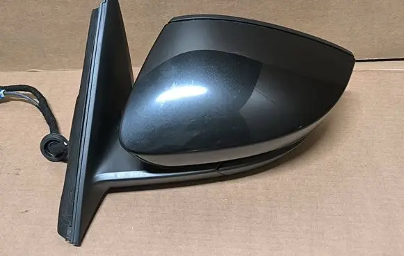 Skoda Kodiaq Front door electric wing mirror 
