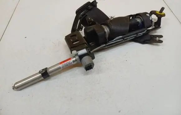 Volvo V50 Front seatbelt 3050546520