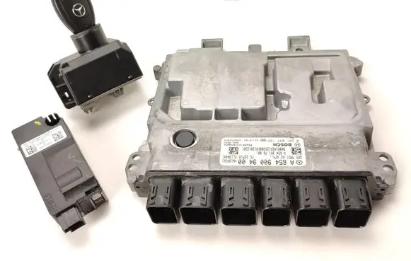 Mercedes-Benz Vito Viano W447 Engine ECU kit and lock set A6549009400 260120HR1500B 6549009400