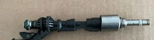 Jaguar F-Type Fuel injector 0261500275-T