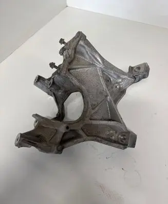 Audi A5 Engine mounting bracket 8W0399295E