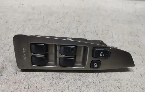 Toyota Corolla E120 E130 Electric window control switch 8404013080 514700