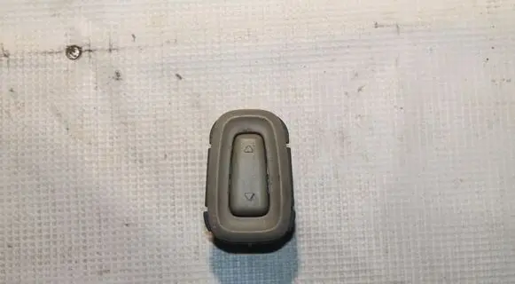 Volvo C70 Seat control switch 08629972