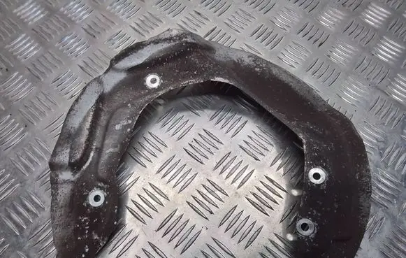 BMW 1 F20 F21 Front brake disc dust cover plate 