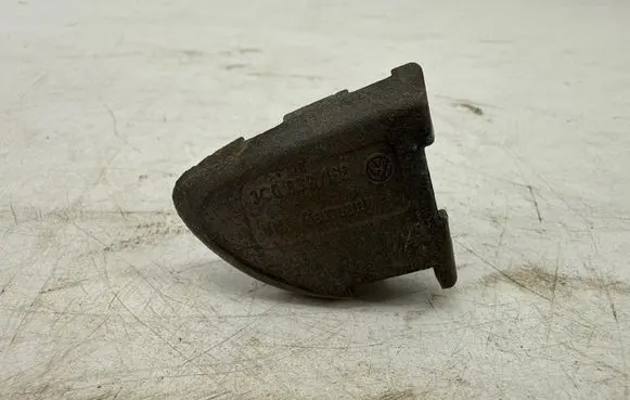 Volkswagen PASSAT B6 Front door handle cover 3C0839168