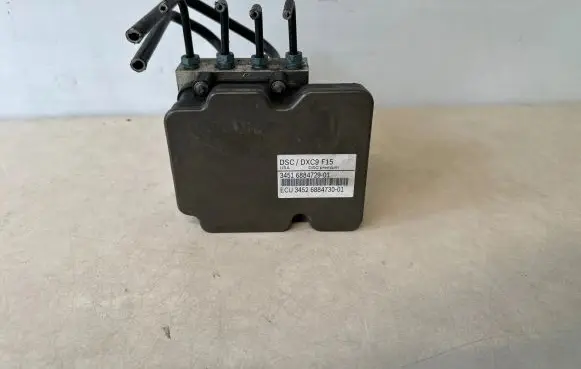 BMW X5 F15 ABS Pump 6884729 6884730
